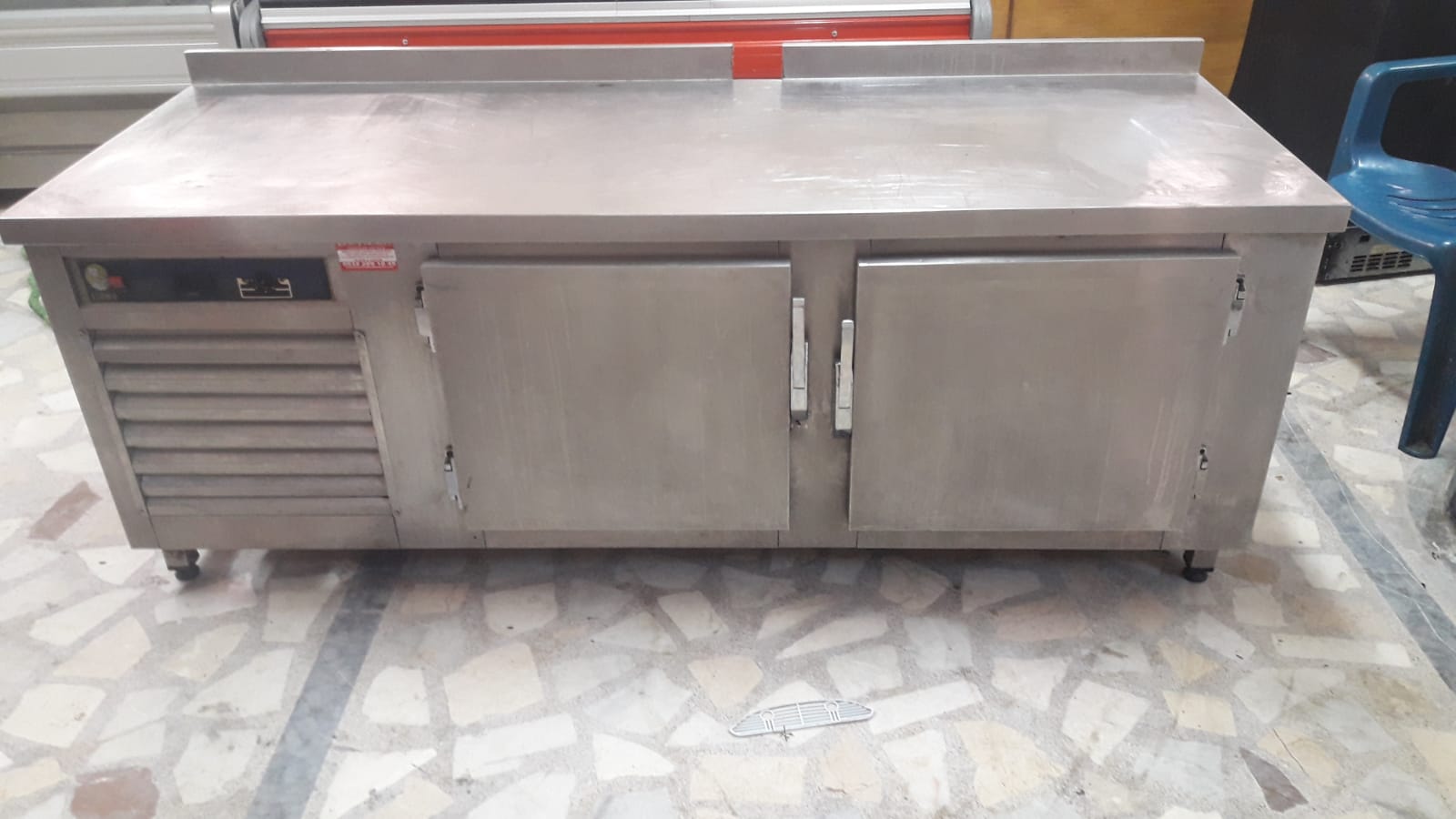 Paslanmaz Dolaplı Tezgahlarla Fonksiyonel Alanlar